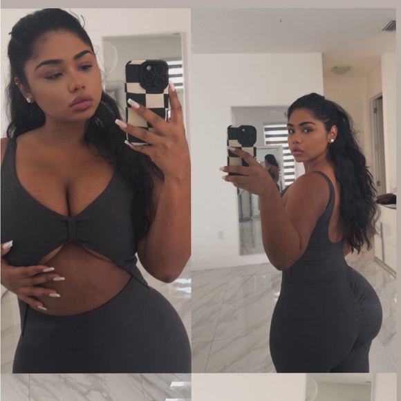One piece stretch bodysuit - Picture 1 of 2